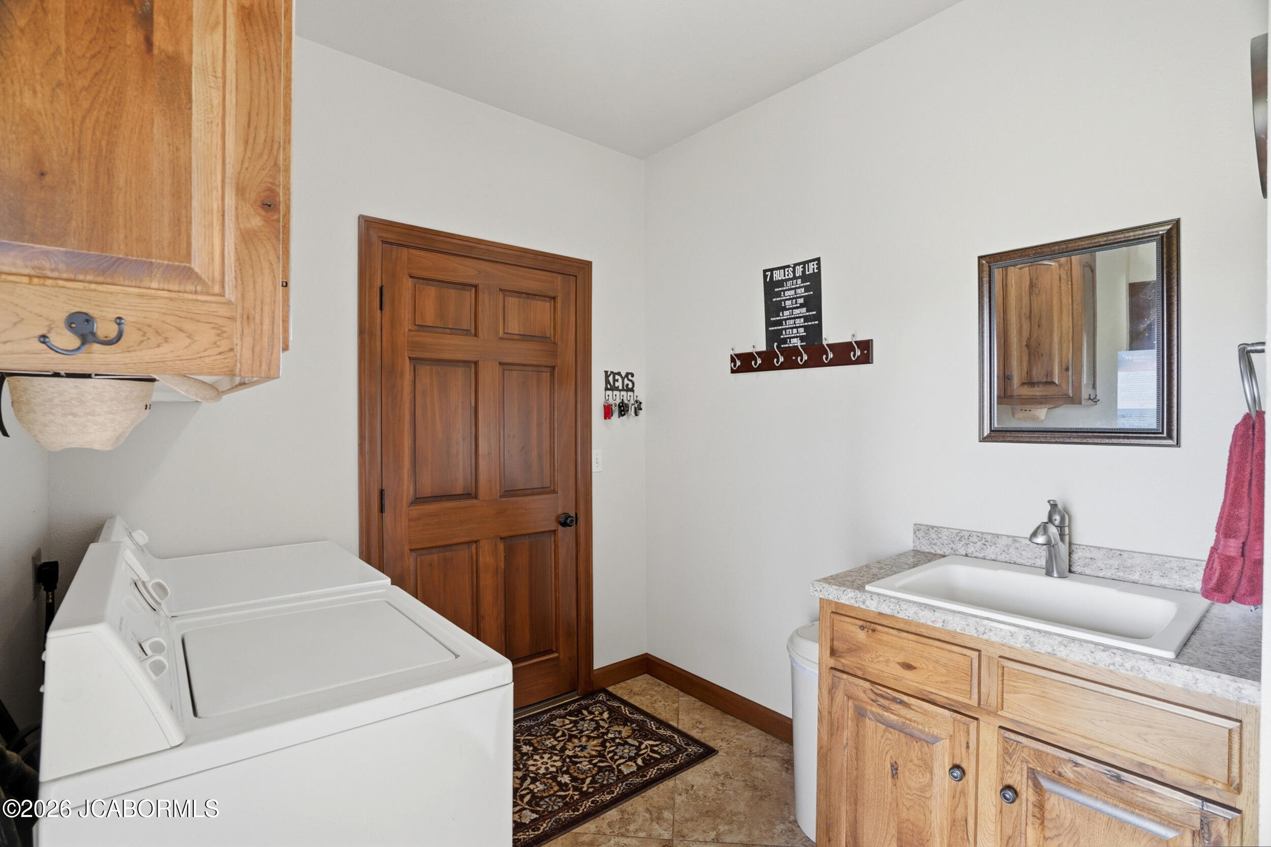 New Bloomfield, Missouri, 65063, United States, 3 Bedrooms Bedrooms, ,3 BathroomsBathrooms,Residential,Active,2043449