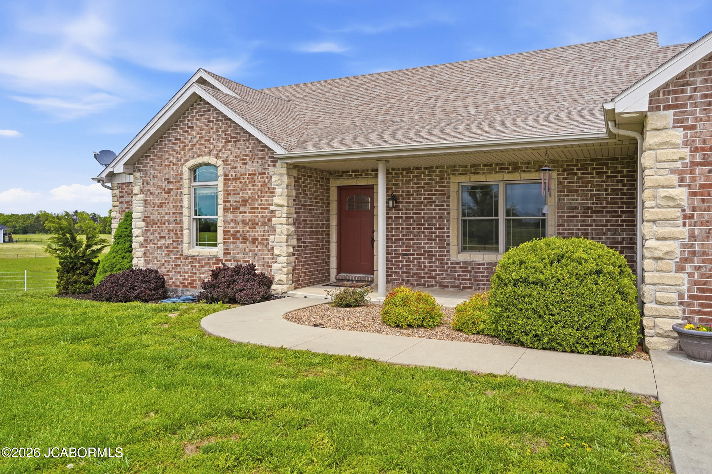 New Bloomfield, Missouri, 65063, United States, 3 Bedrooms Bedrooms, ,3 BathroomsBathrooms,Residential,Active,2043449