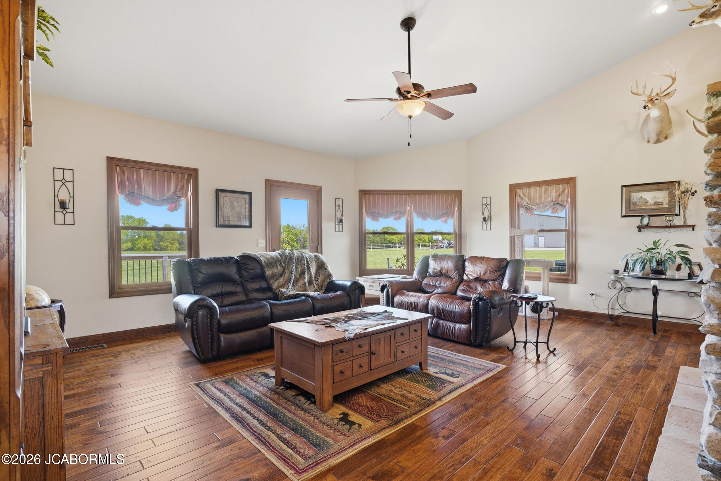 New Bloomfield, Missouri, 65063, United States, 3 Bedrooms Bedrooms, ,3 BathroomsBathrooms,Residential,Active,2043449