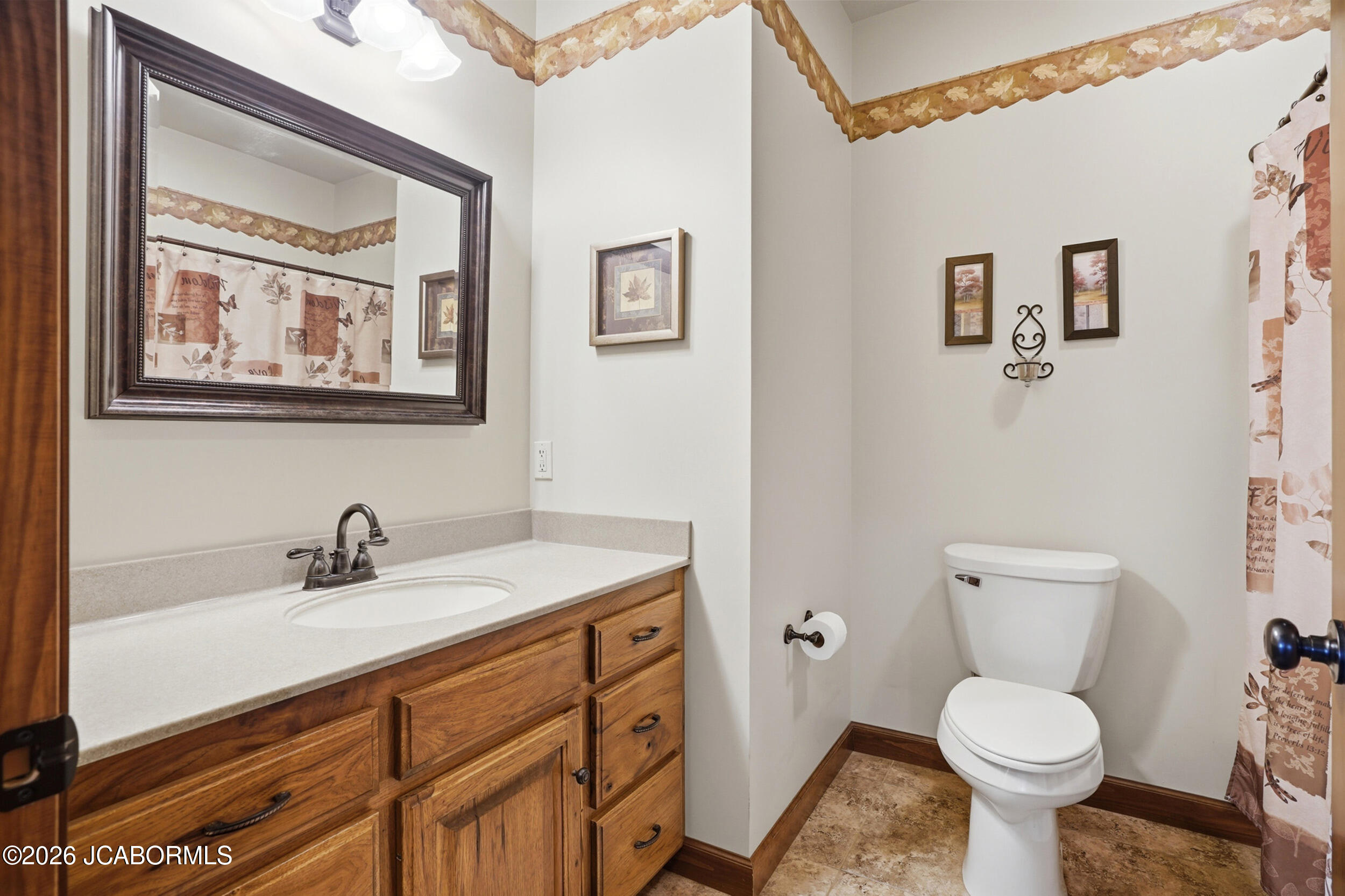 New Bloomfield, Missouri, 65063, United States, 3 Bedrooms Bedrooms, ,3 BathroomsBathrooms,Residential,Active,2043449