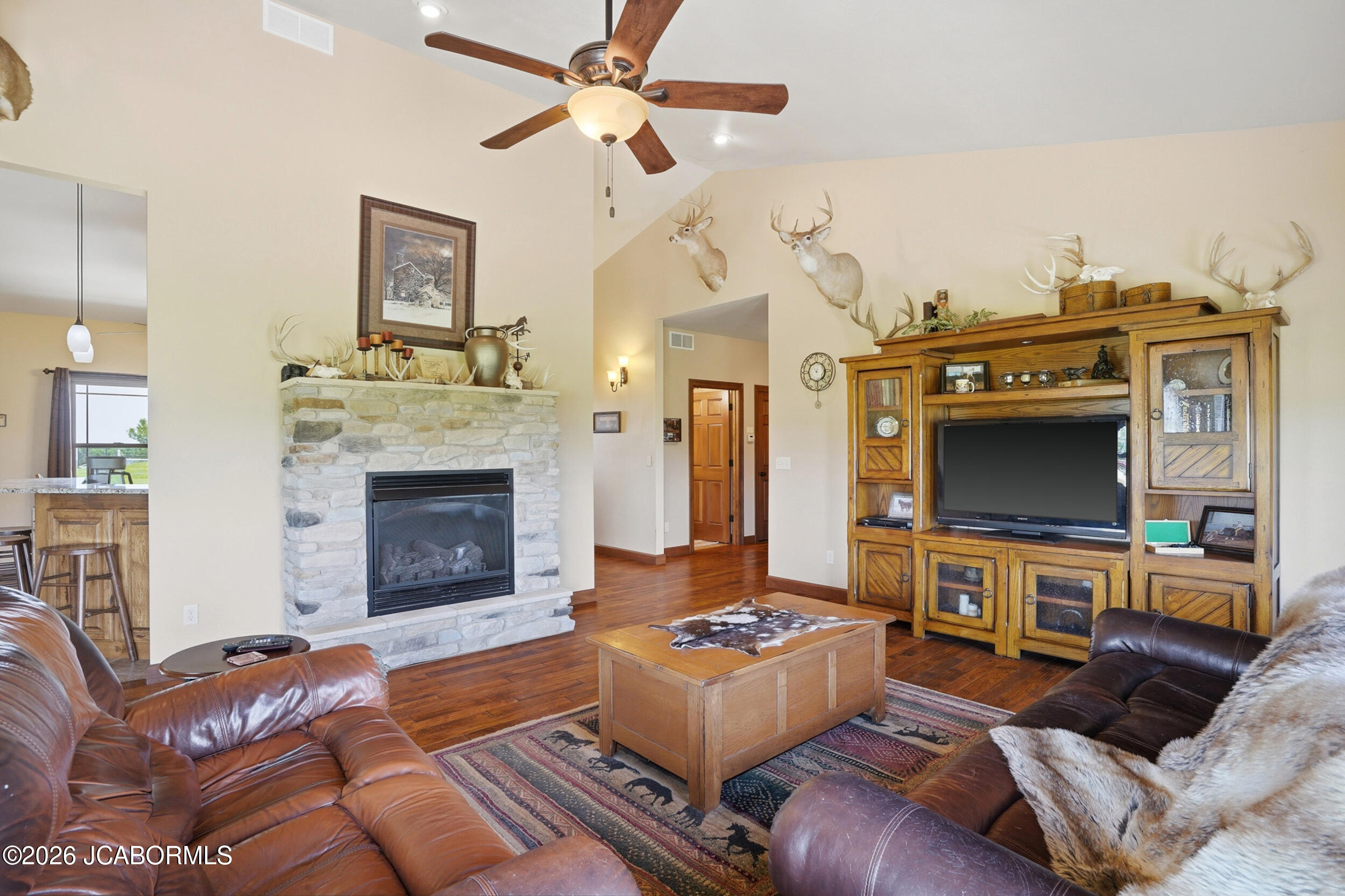 New Bloomfield, Missouri, 65063, United States, 3 Bedrooms Bedrooms, ,3 BathroomsBathrooms,Residential,Active,2043449