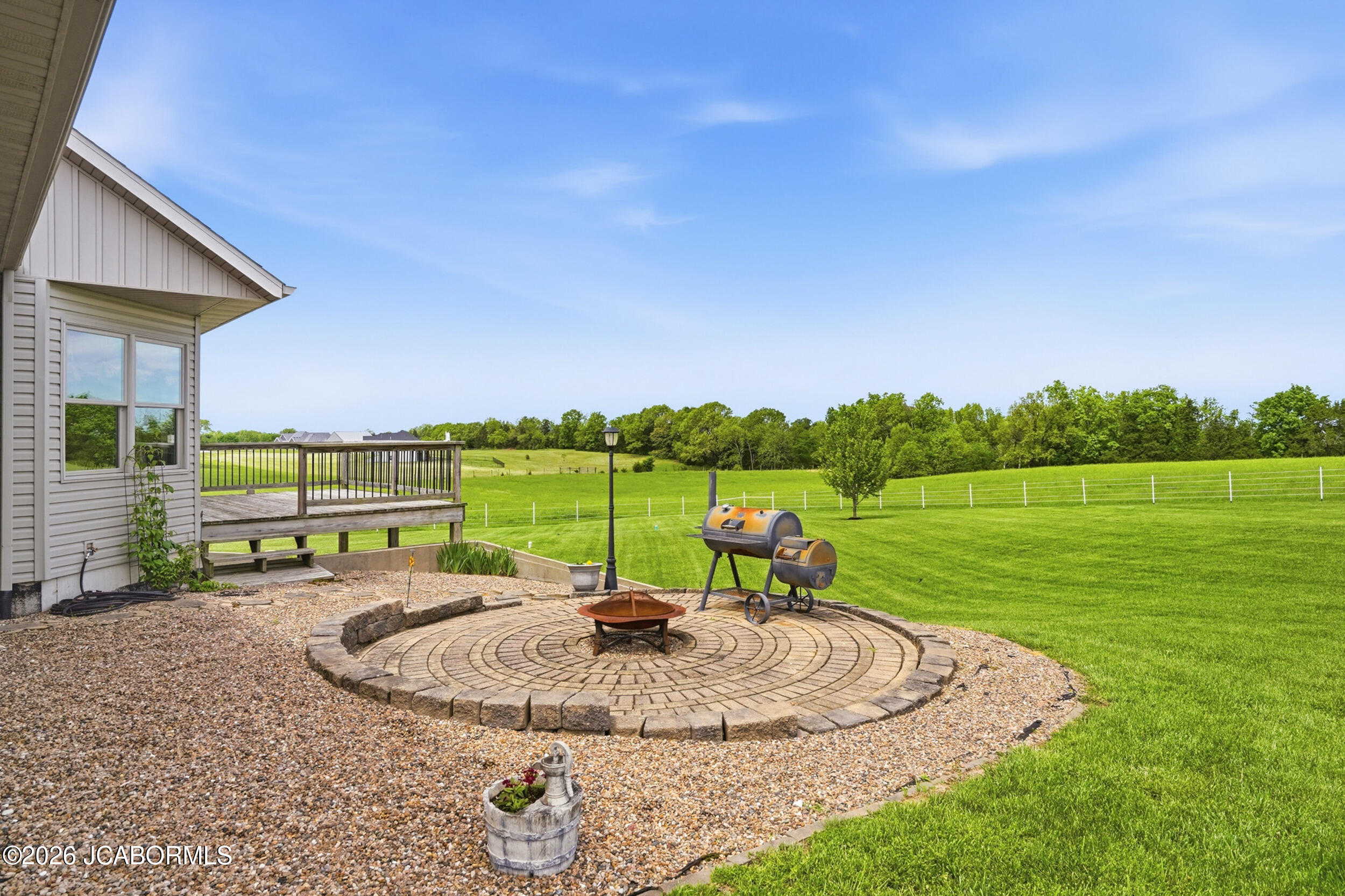 New Bloomfield, Missouri, 65063, United States, 3 Bedrooms Bedrooms, ,3 BathroomsBathrooms,Residential,Active,2043449