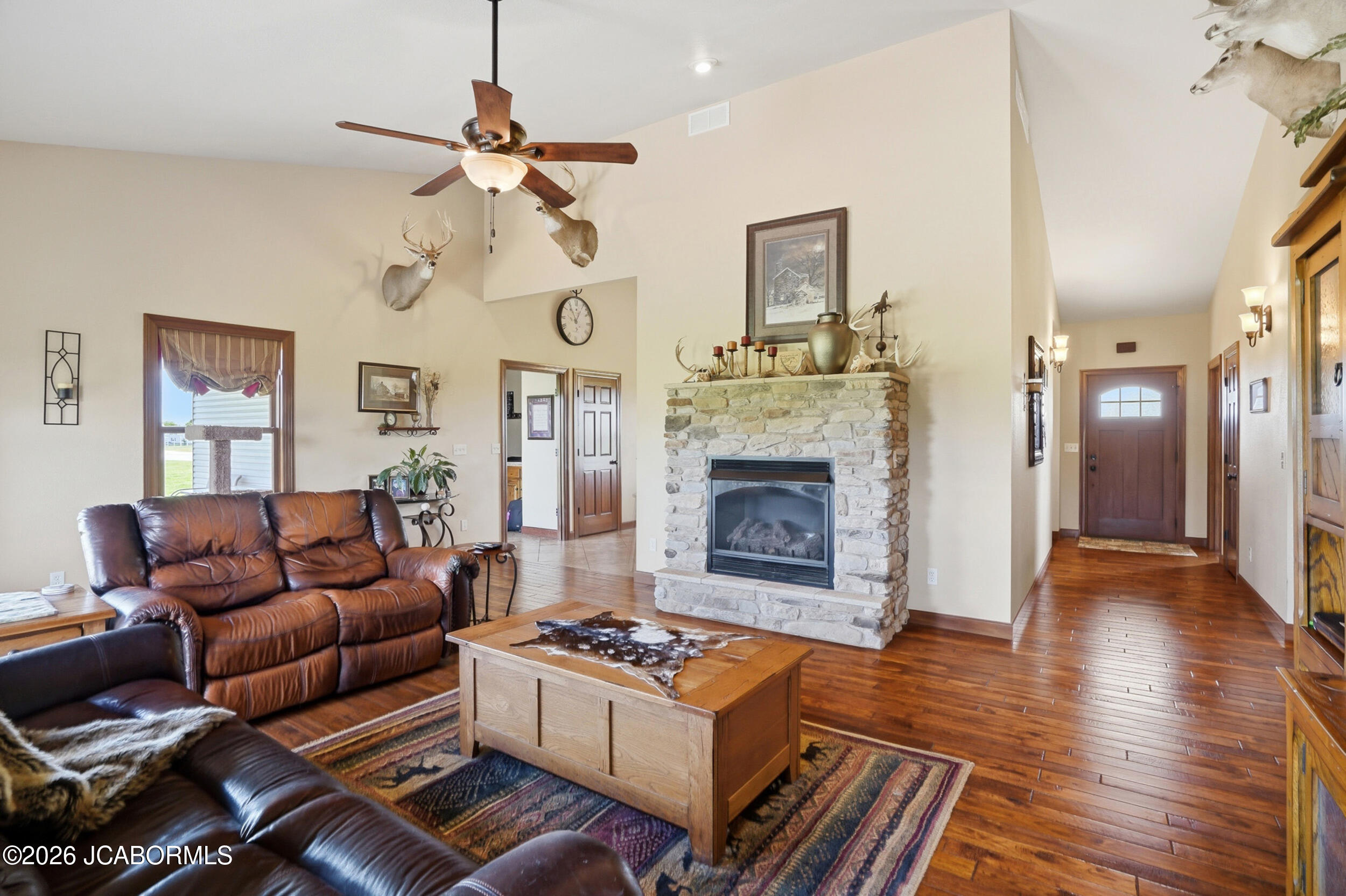 New Bloomfield, Missouri, 65063, United States, 3 Bedrooms Bedrooms, ,3 BathroomsBathrooms,Residential,Active,2043449