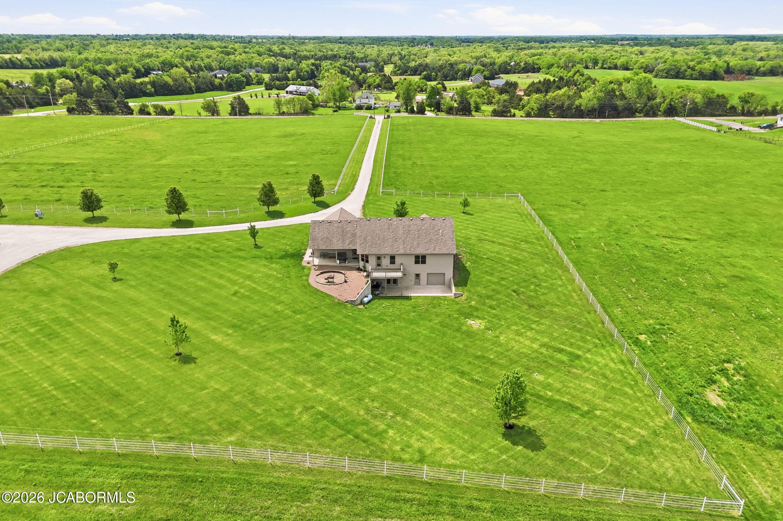 New Bloomfield, Missouri, 65063, United States, 3 Bedrooms Bedrooms, ,3 BathroomsBathrooms,Residential,Active,2043449