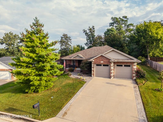 5612 DRY CREEK LN, JEFFERSON CITY, MO 65109 - Image b1e794489ddf4e260a4db3c7f2dc45b6/506773485