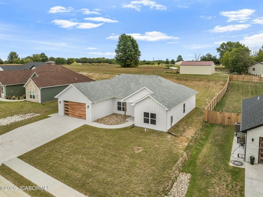 10878 COUNTRY AIRE MEADOWS CT, HOLTS SUMMIT, MO 65043 - Image e55df8ed6e0dca9c84bcecdb2d1d835b/1702643377