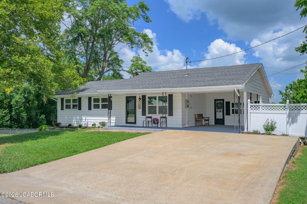 11812 PINE ST, CENTERTOWN, MO 65023 - Image efcb4fbbfd3af81f0019b33da5c1cf77/815025711