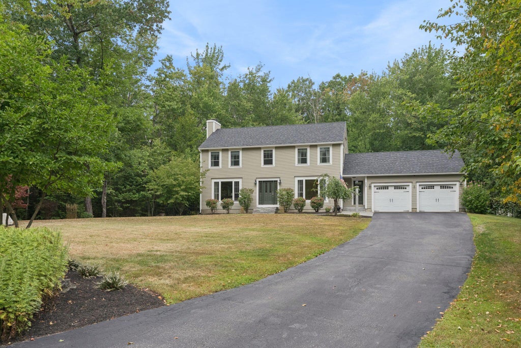 Photo of 25 Brookside Drive, Falmouth, ME 04105 (MLS # 1685080)
