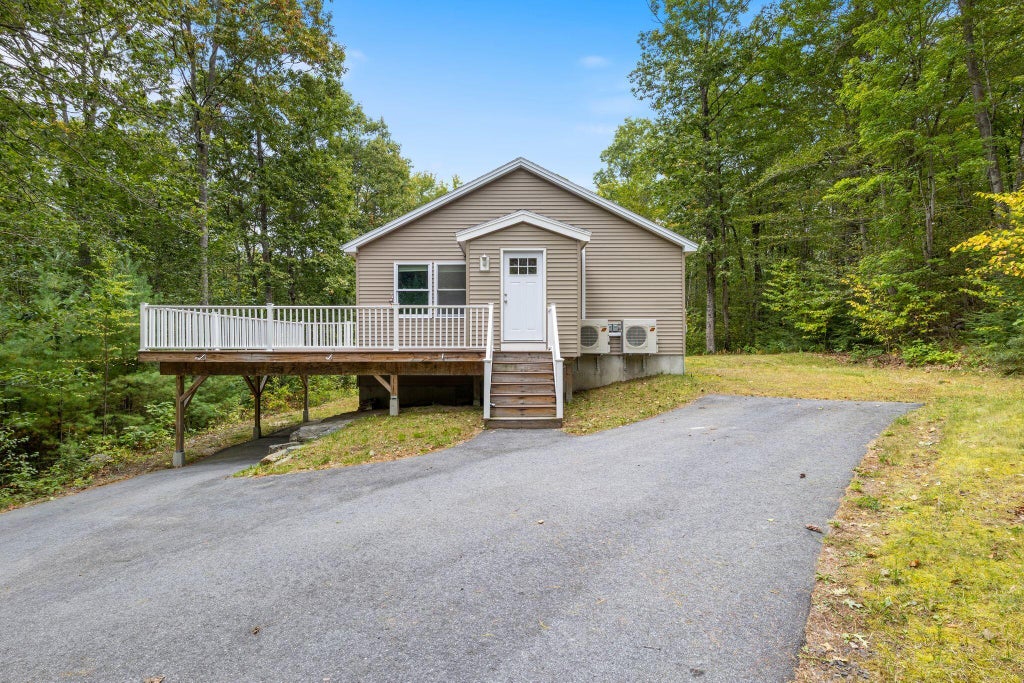 Photo of 20 Fox Run Road, Gray, ME 04039 (MLS # 1681914)