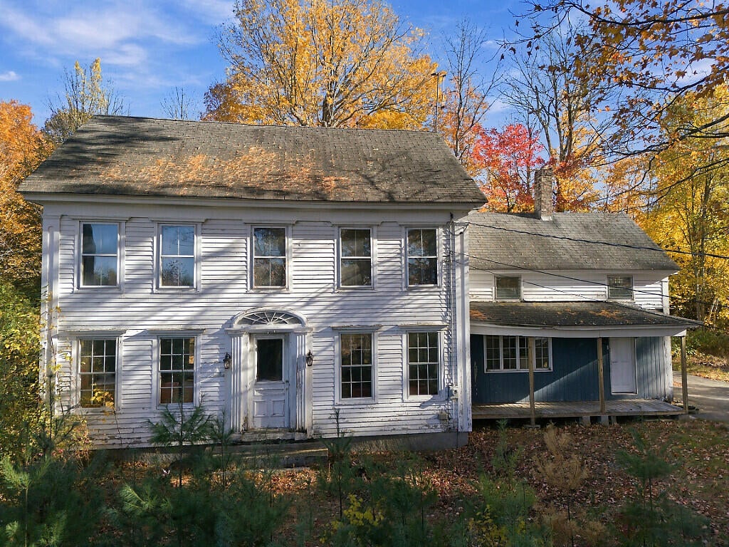 Photo of 226 Pond Road, Manchester, ME 04351 (MLS # 1686120)