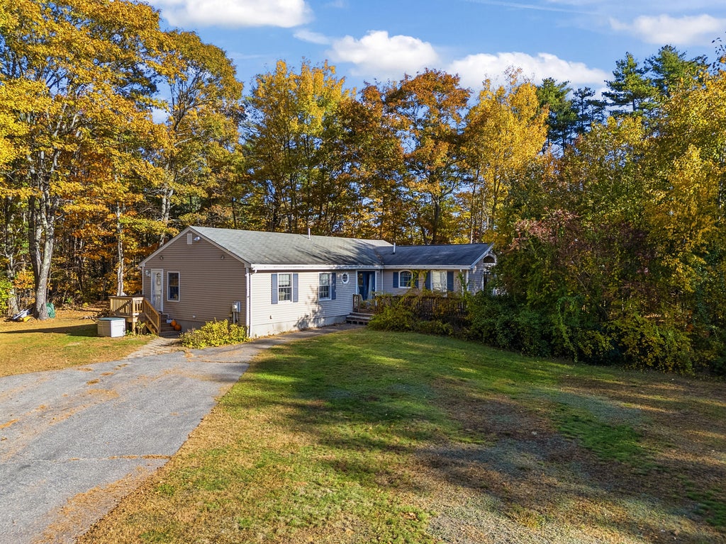 Photo of 27 River Road, Topsham, ME 04086 (MLS # 1685336)