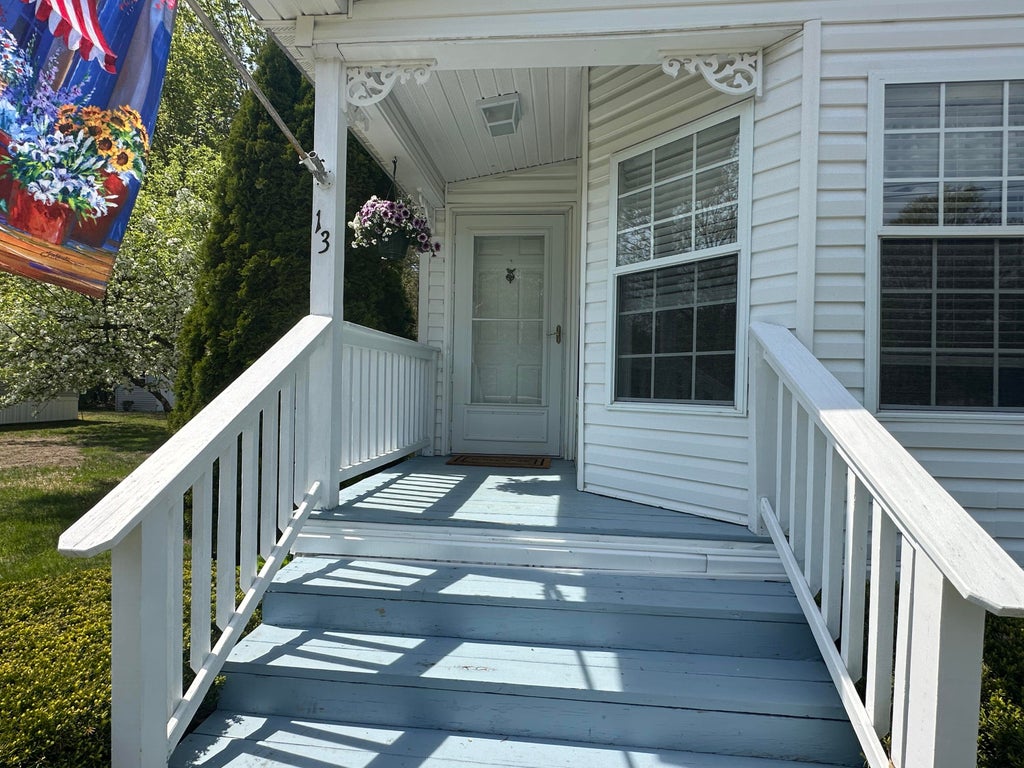 Photo of 13 Pine Cone Drive, Alfred, ME 04002 (MLS # 1663129)