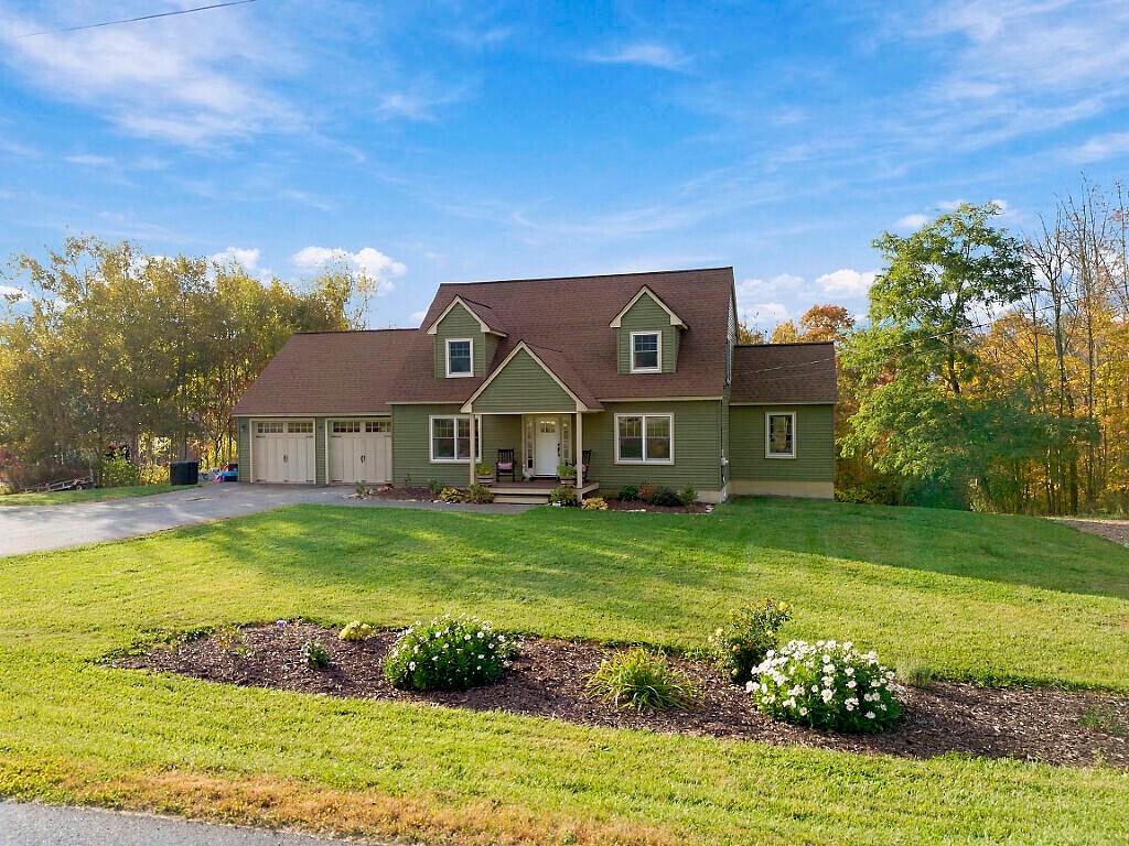 Photo of 12 Trisha Lane, Vassalboro, ME 04989 (MLS # 1684421)
