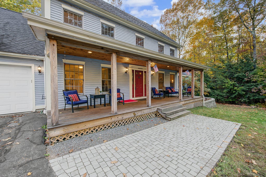Photo of 8 Presidential View, Raymond, ME 04071 (MLS # 1684522)