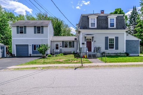 Photo of 27 Bayview Street, Yarmouth, ME 04096 (MLS # 1668406)