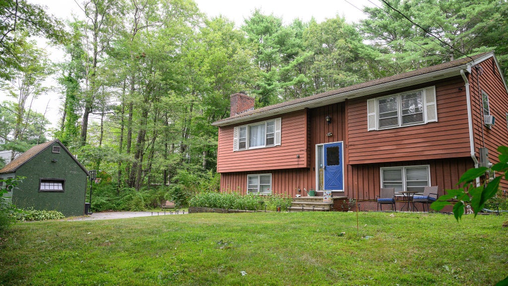Photo of 63 Mallett Drive, Topsham, ME 04086 (MLS # 1685159)