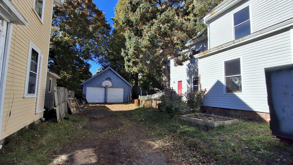 Photo of 150 Parkview Avenue, Bangor, ME 04401 (MLS # 1685502)