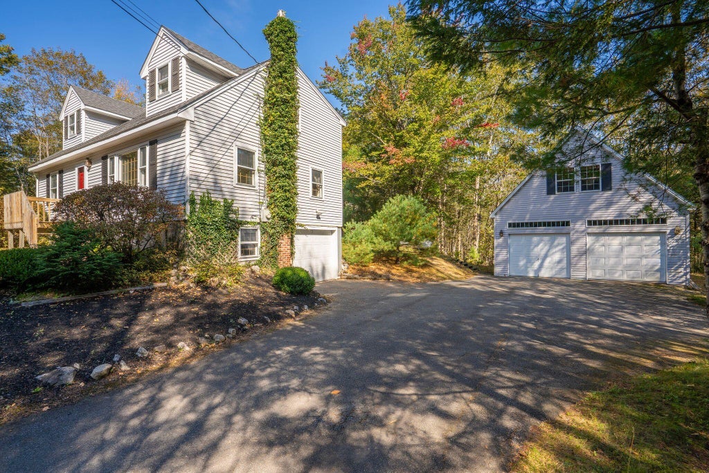 Photo of 44 Ridge View Drive, Standish, ME 04084 (MLS # 1684102)