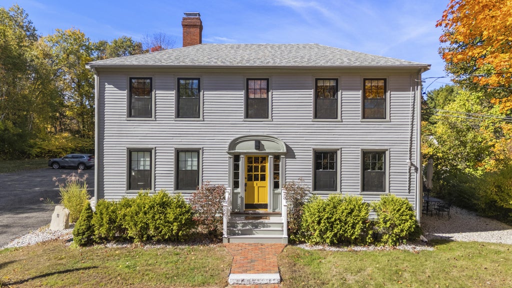 Photo of 10 Independence Drive #1, Freeport, ME 04032 (MLS # 1685093)