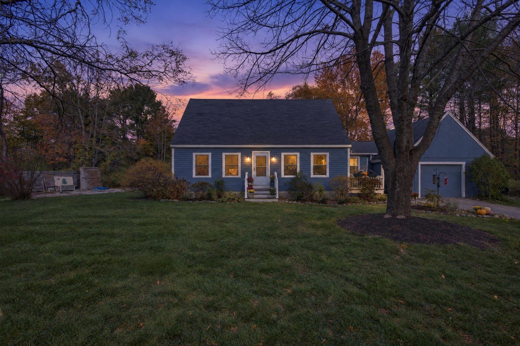 Photo of 4 Penny Lane, Kennebunk, ME 04043 (MLS # 1685344)