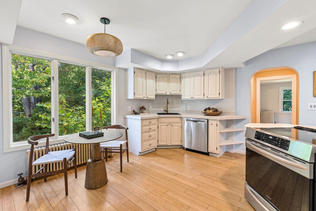 Photo of 48 W Kidder Street, Portland, ME 04103 (MLS # 1683558)