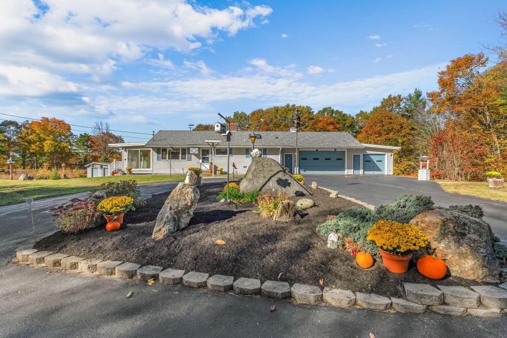 Photo of 301 Ferry Road, Lewiston, ME 04240 (MLS # 1685374)