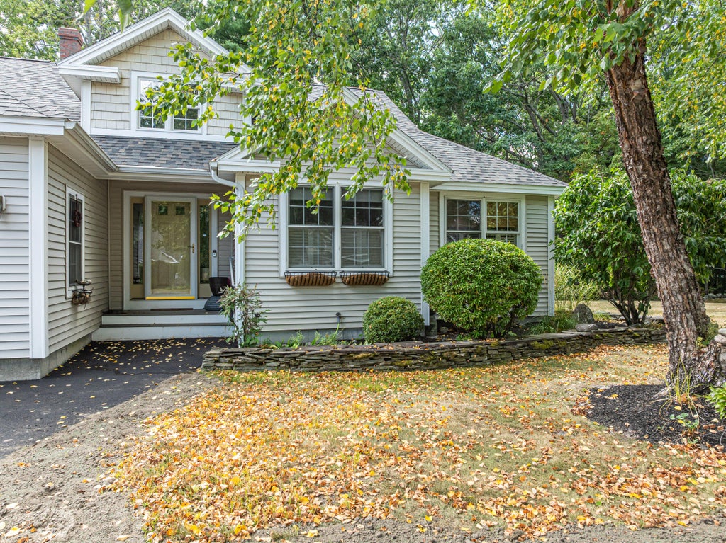 Photo of 43 Grandview Drive #43, Westbrook, ME 04092 (MLS # 1682865)