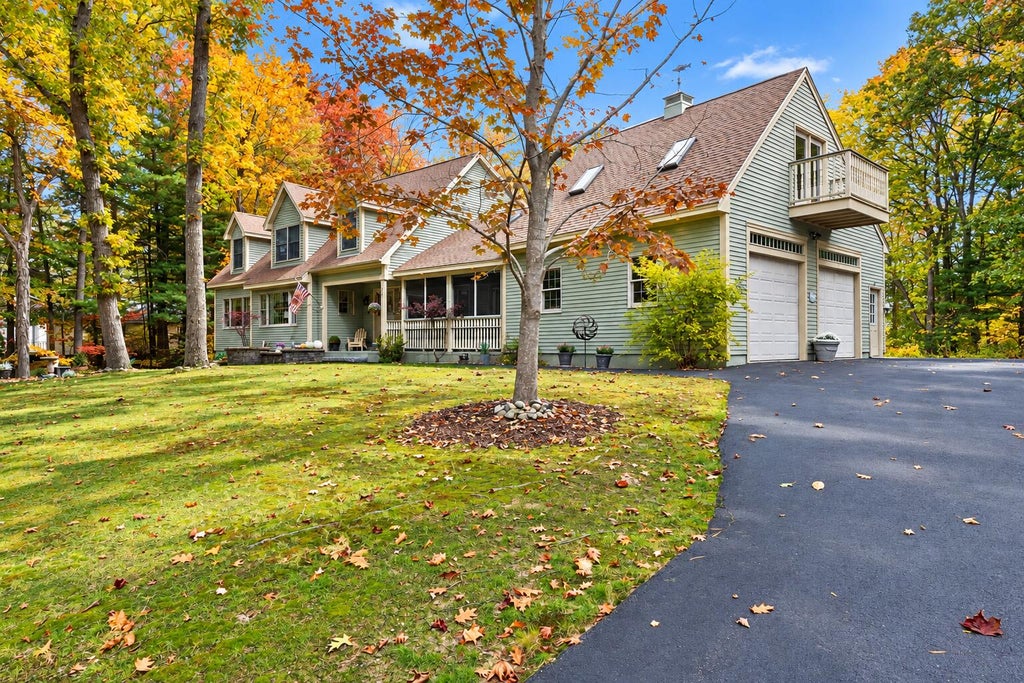 Photo of 15 Miles Avenue, Old Orchard Beach, ME 04064 (MLS # 1684274)