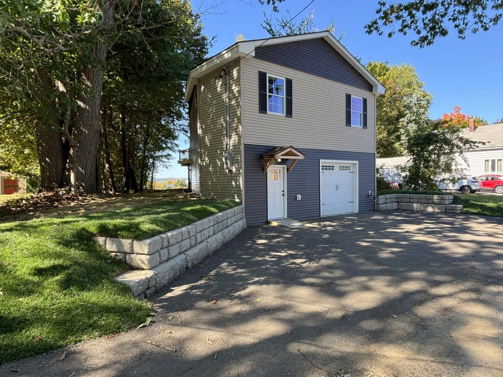 Photo of 33 Pearl Street, Lewiston, ME 04240 (MLS # 1682807)