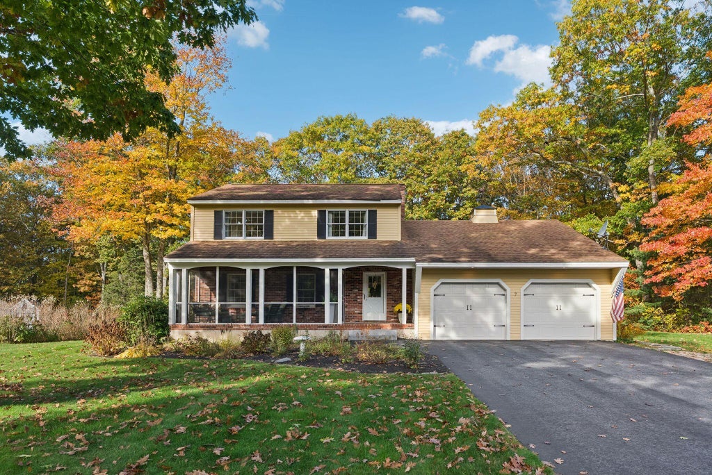 Photo of 7 Mere Lane, Kennebunk, ME 04043 (MLS # 1684070)