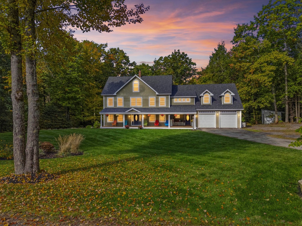 Photo of 21 Rockaway Road, Falmouth, ME 04105 (MLS # 1685026)