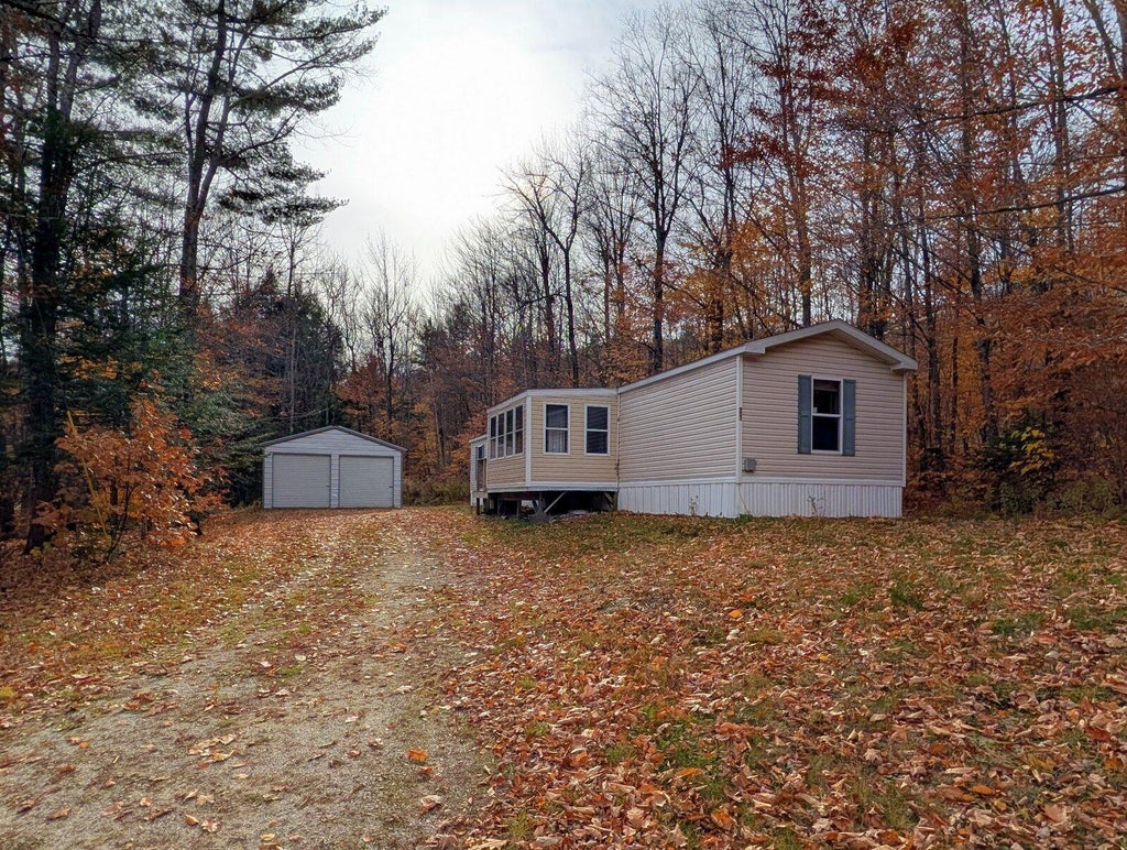 Photo of 31 Valley Road, Dixfield, ME 04224 (MLS # 1686261)