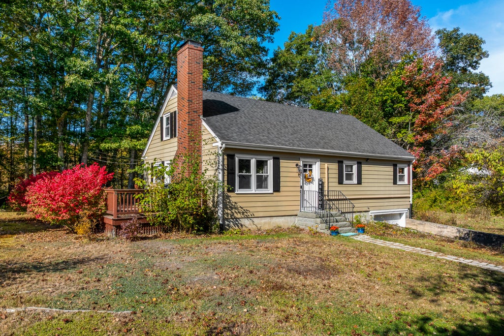 Photo of 34 Chapel Street, Boothbay, ME 04537 (MLS # 1684614)