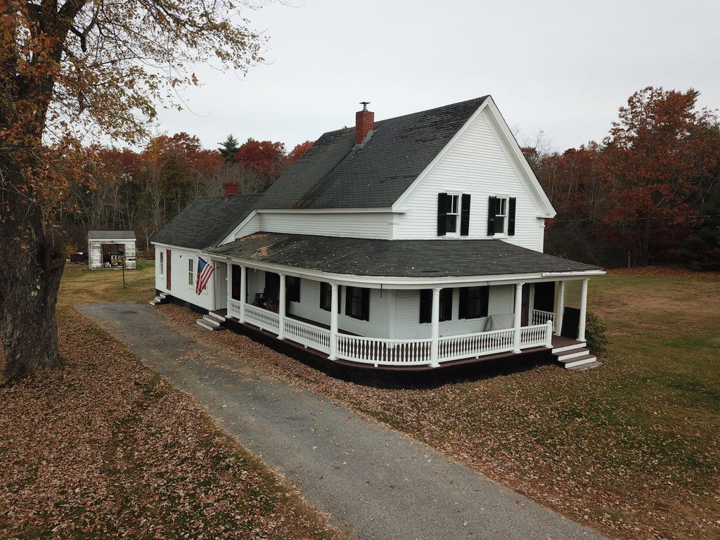 Photo of 865 Main Street, Waterboro, ME 04087 (MLS # 1686358)