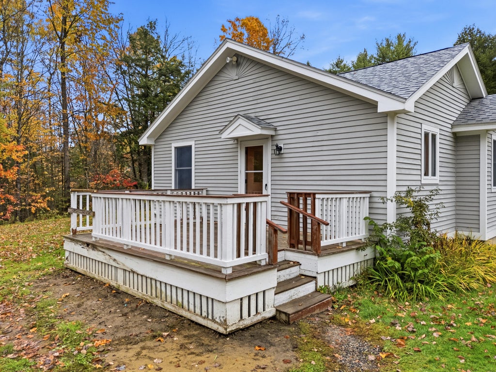 Photo of 70 Glenview Road, Freeport, ME 04032 (MLS # 1685153)
