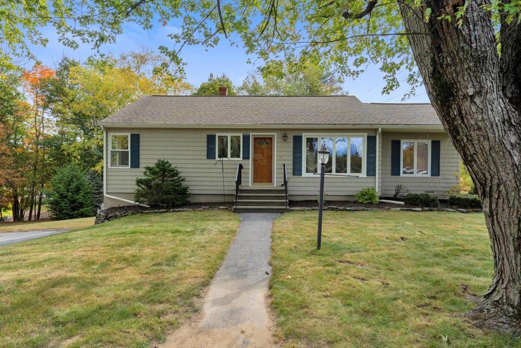Photo of 34 Rosewood Avenue, Lewiston, ME 04240 (MLS # 1683585)
