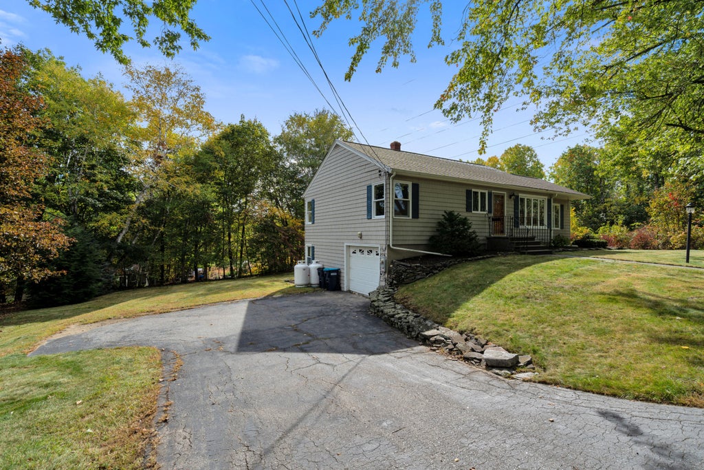 Photo of 34 Rosewood Avenue, Lewiston, ME 04240 (MLS # 1683585)