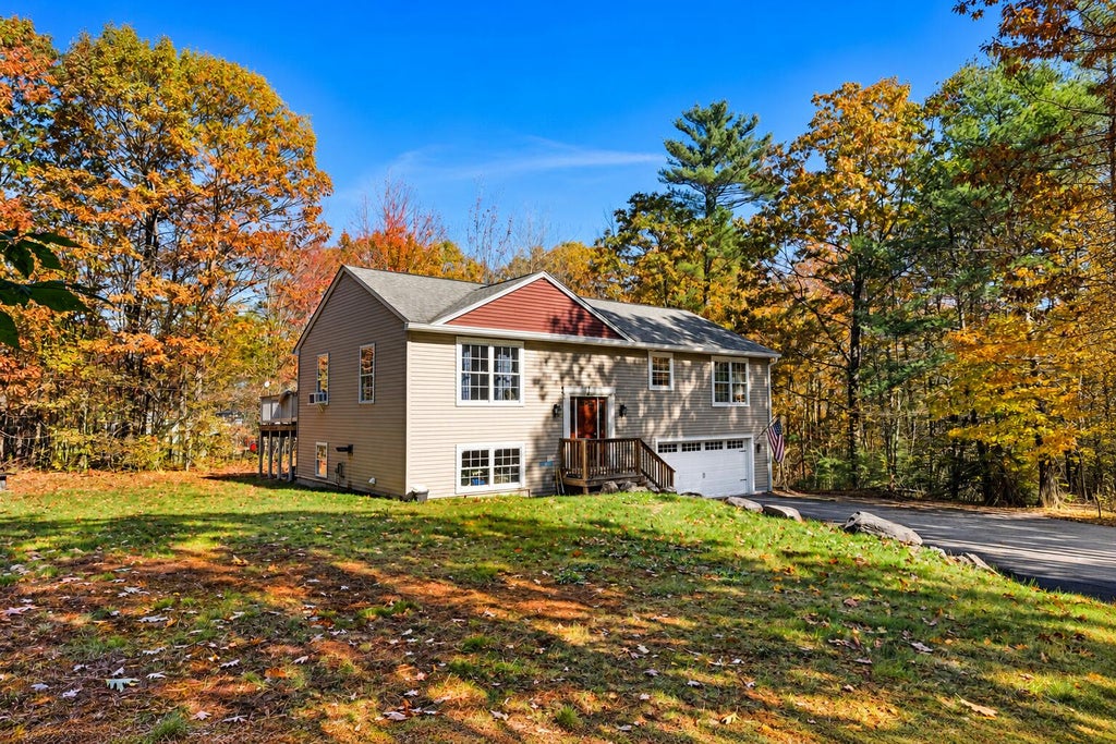 Photo of 7 Stephens Avenue, Gray, ME 04039 (MLS # 1684800)