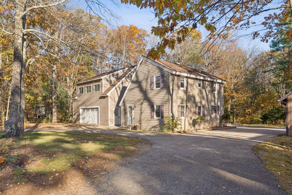 Photo of 105 Ross Road, Old Orchard Beach, ME 04064 (MLS # 1685298)