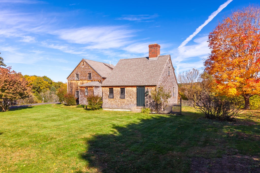 Photo of 1734 State Road, Eliot, ME 03903 (MLS # 1685540)