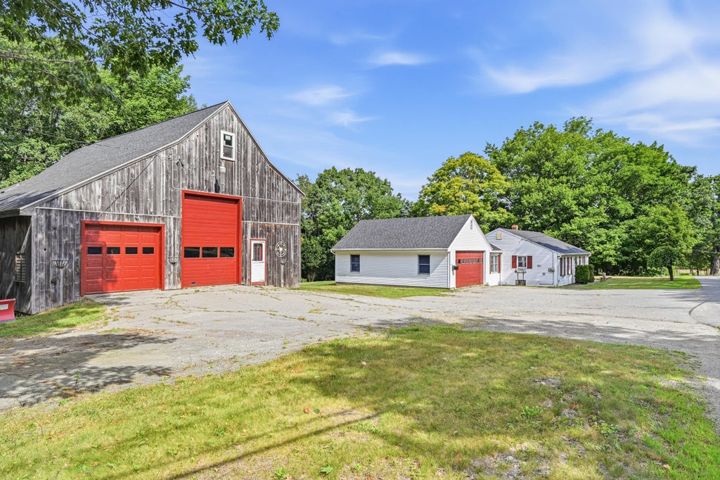Photo of 16 E Neck Road, Nobleboro, ME 04555 (MLS # 1676897)