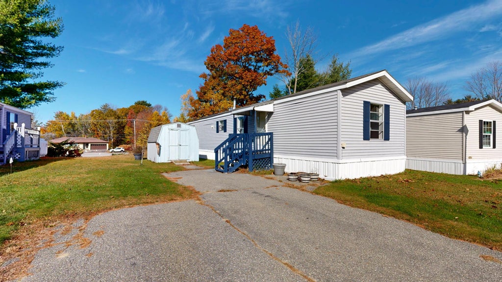 Photo of 9 Autumn Lane, Lewiston, ME 04240 (MLS # 1685278)