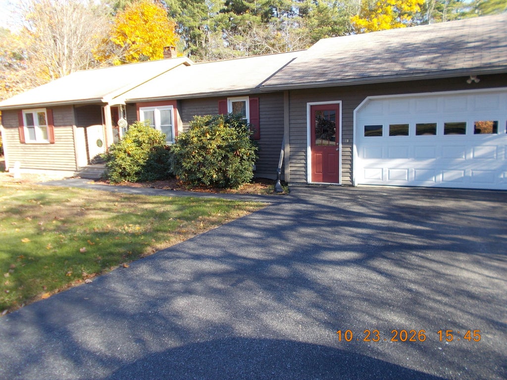 Photo of 28 Hillview Avenue, Saco, ME 04072 (MLS # 1685570)
