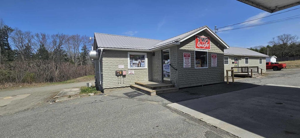 Photo of 416 Canaan Road, Skowhegan, ME 04976 (MLS # 1682885)