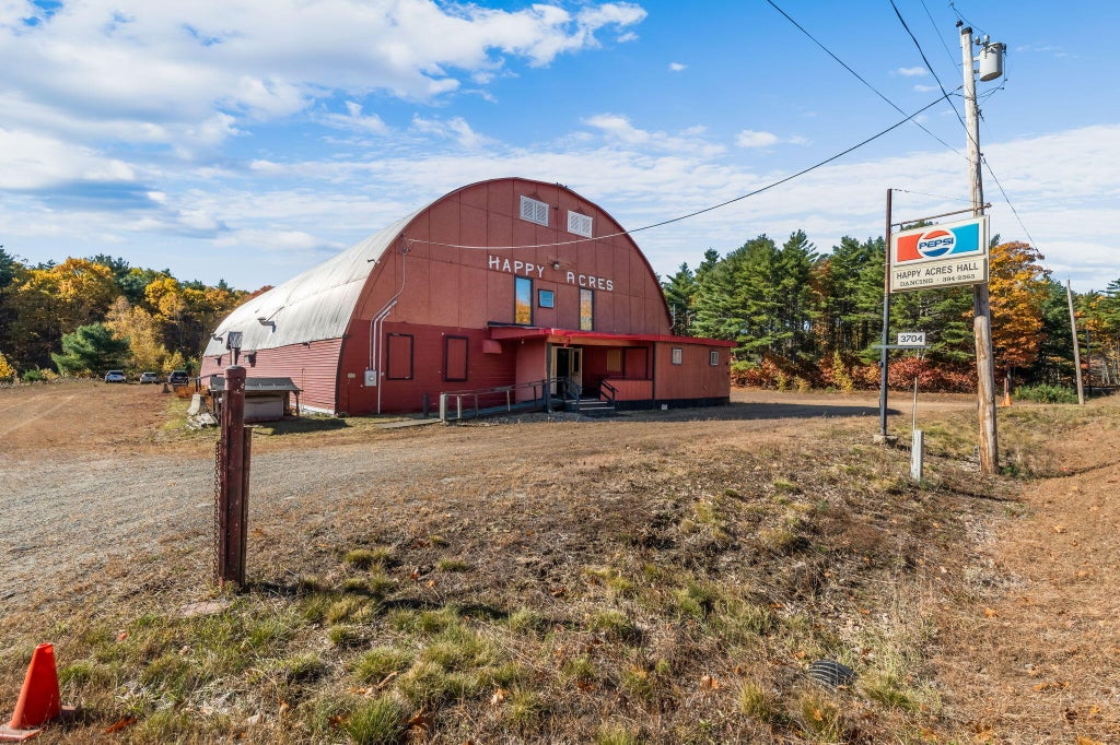 Photo of 3704 Bennoch Road, Alton, ME 04468 (MLS # 1685790)