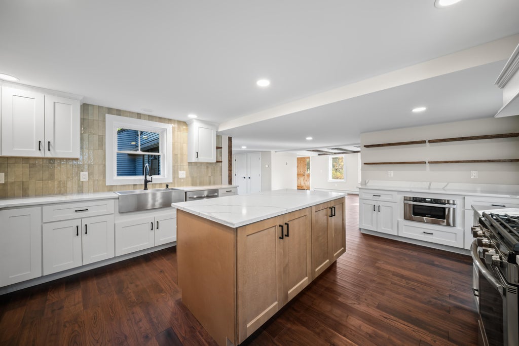 Photo of 31 Birch Hill Road, York, ME 03909 (MLS # 1685274)