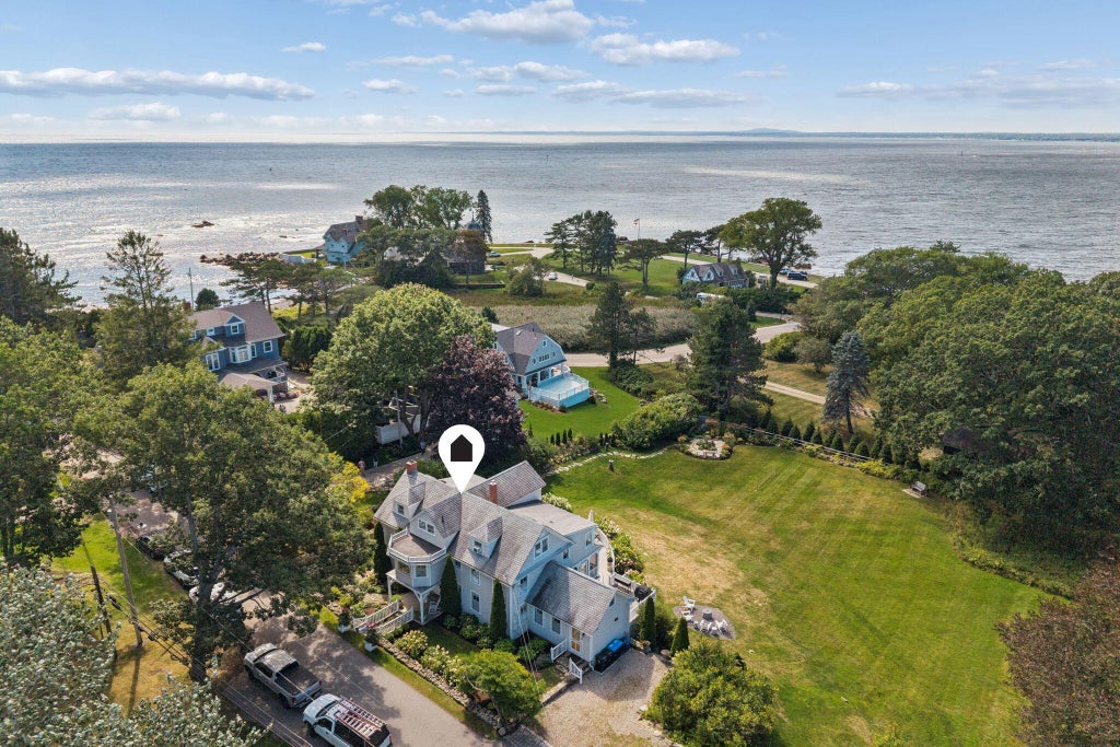 Photo of 10 Haverhill Avenue, Kennebunkport, ME 04046 (MLS # 1685086)