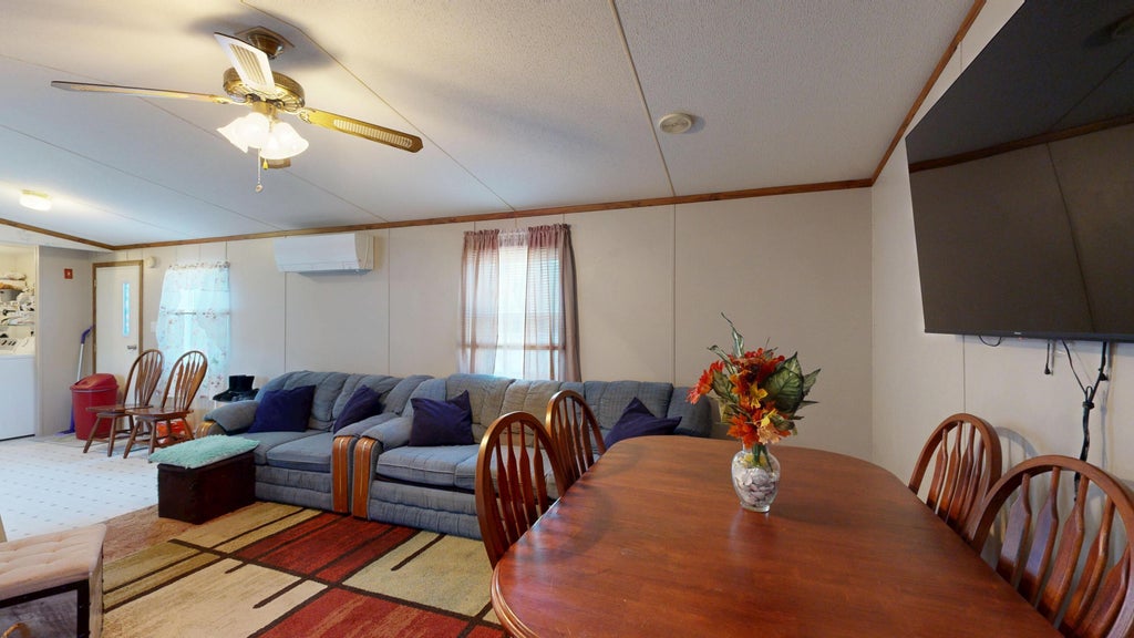 Photo of 18 Dunlop Avenue, Mechanic Falls, ME 04256 (MLS # 1685460)