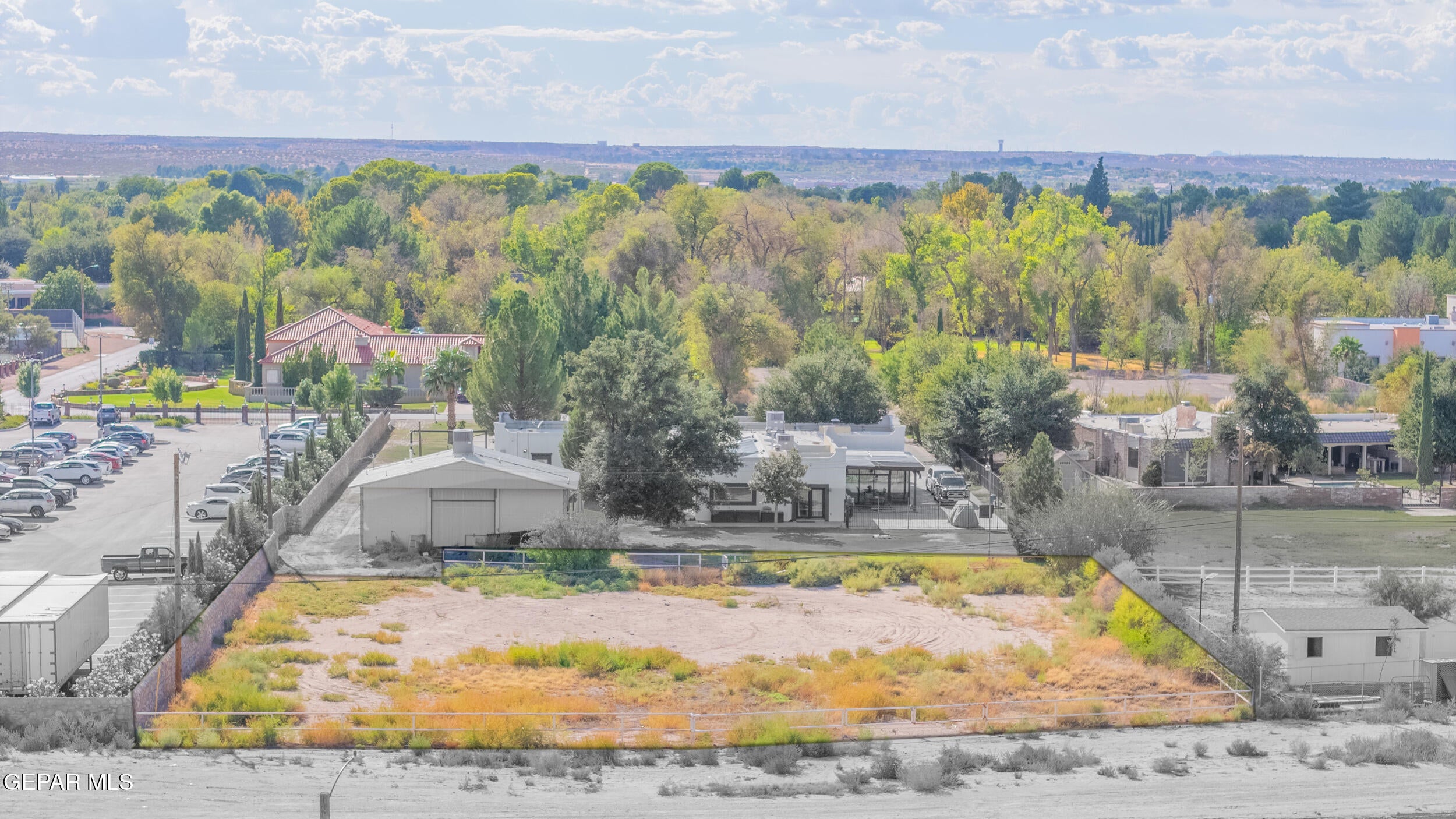 5016 Country Club Place