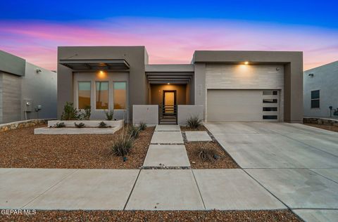 7372 MULE TEAM Drive El Paso TX 79911